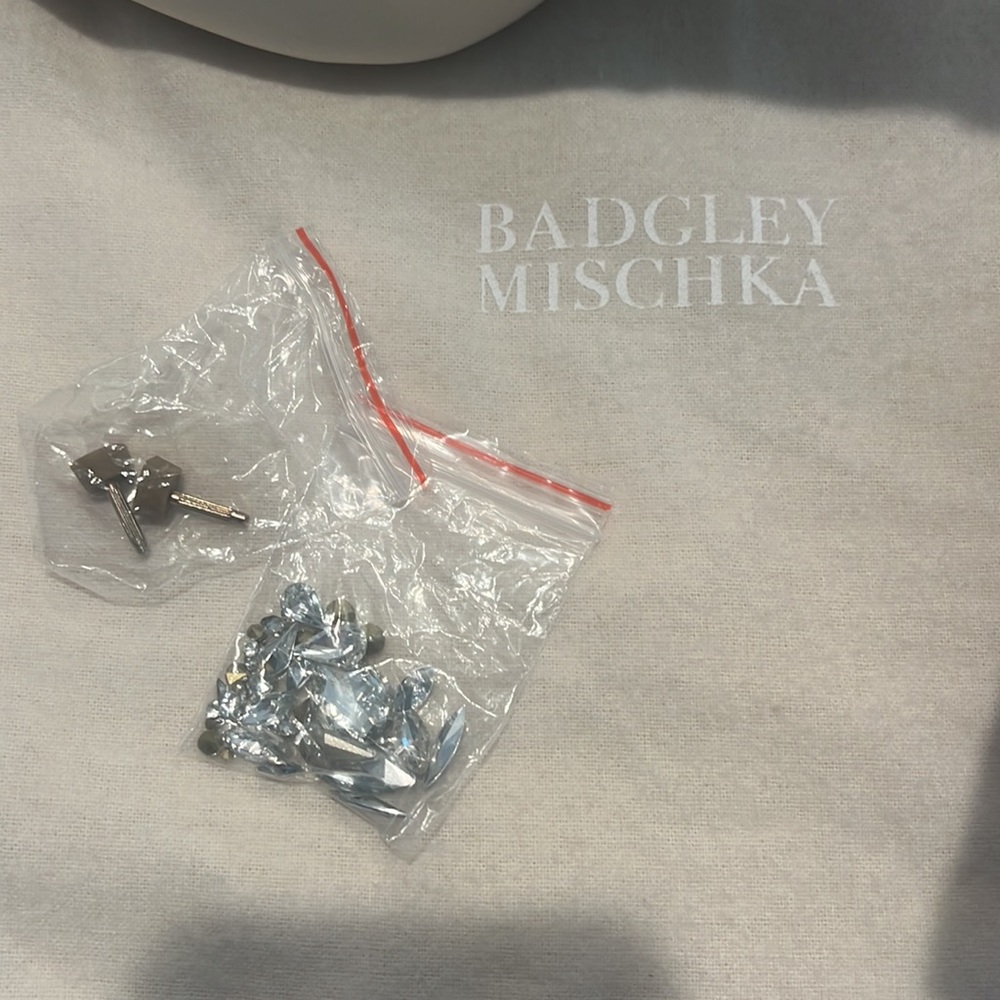 Badgley Mischka Cream Heels with Silver Embellishments - Picture 10 of 10